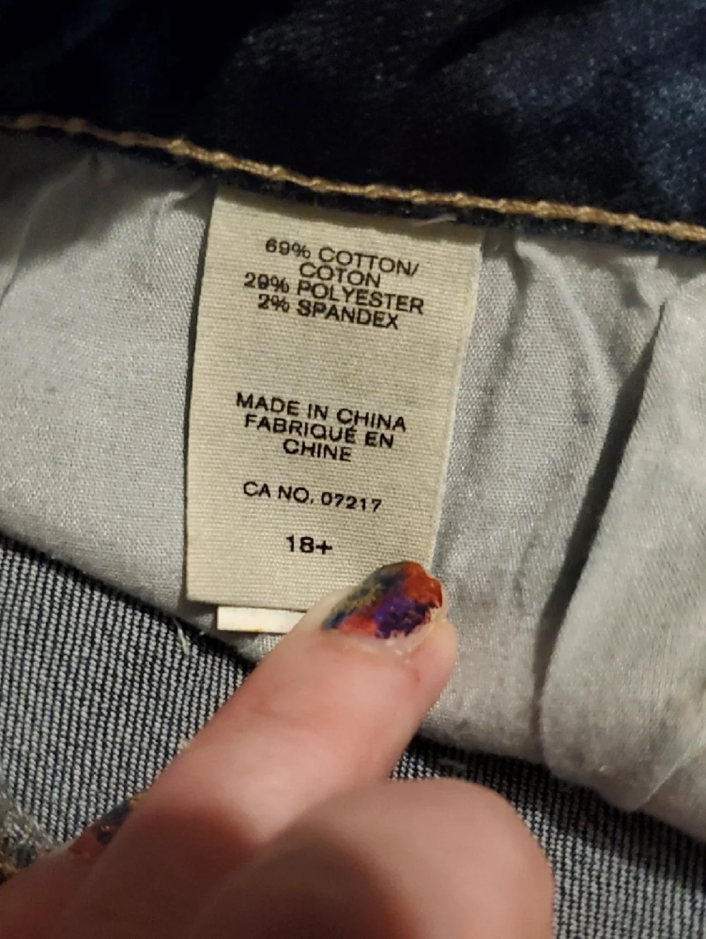 Women’s Dark Wash Capri Jeans - Blue - Picture 4 of 6